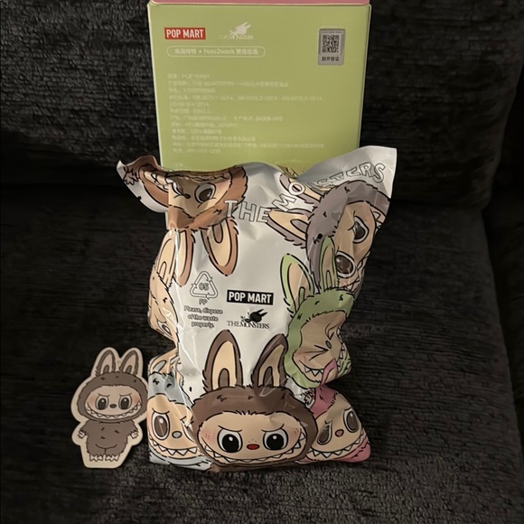 Exciting macaroon the monsters (open box) - Picture 2 of 3